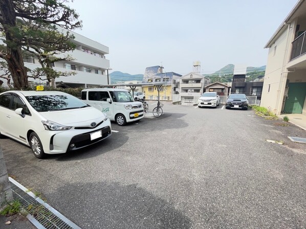 横山ビルの物件外観写真